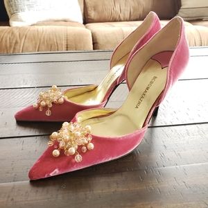 BCBG Maxaria Pink Quartz Velvet Pearl Heels Size 5